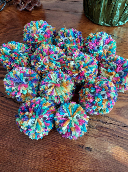 Comfort Poms with Eyes