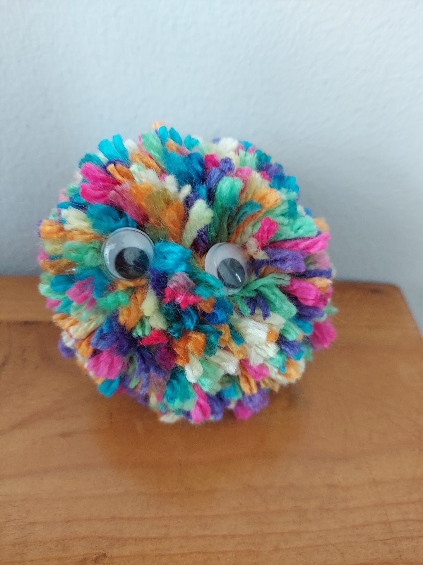 Comfort Poms with Eyes
